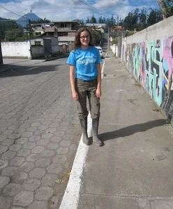 Lizzie Edwards, a high school student and teen volunteer