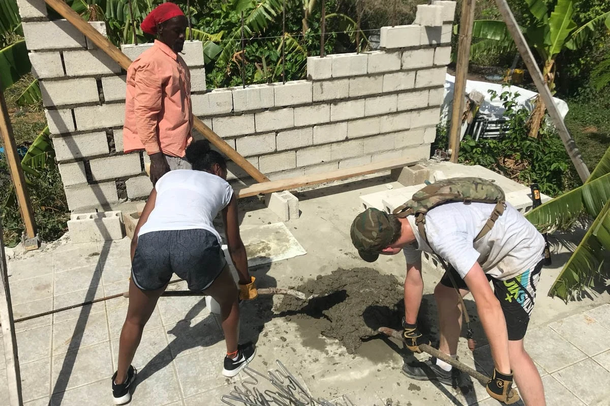 volunteer work together