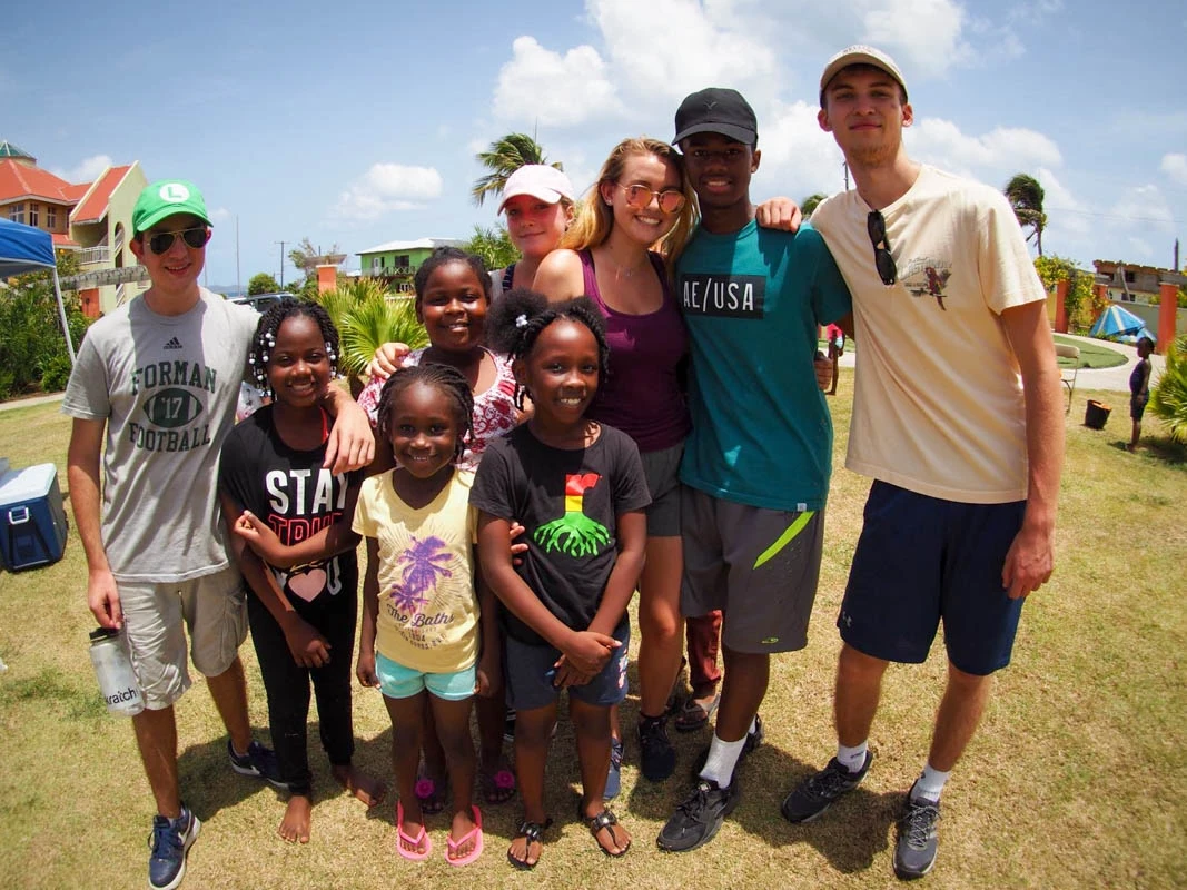 volunteering community service