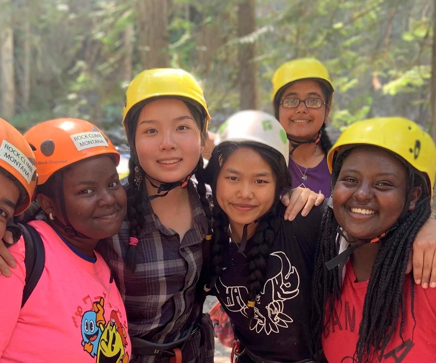 Traveling with Friends—Experience the Power of Solo Travel
