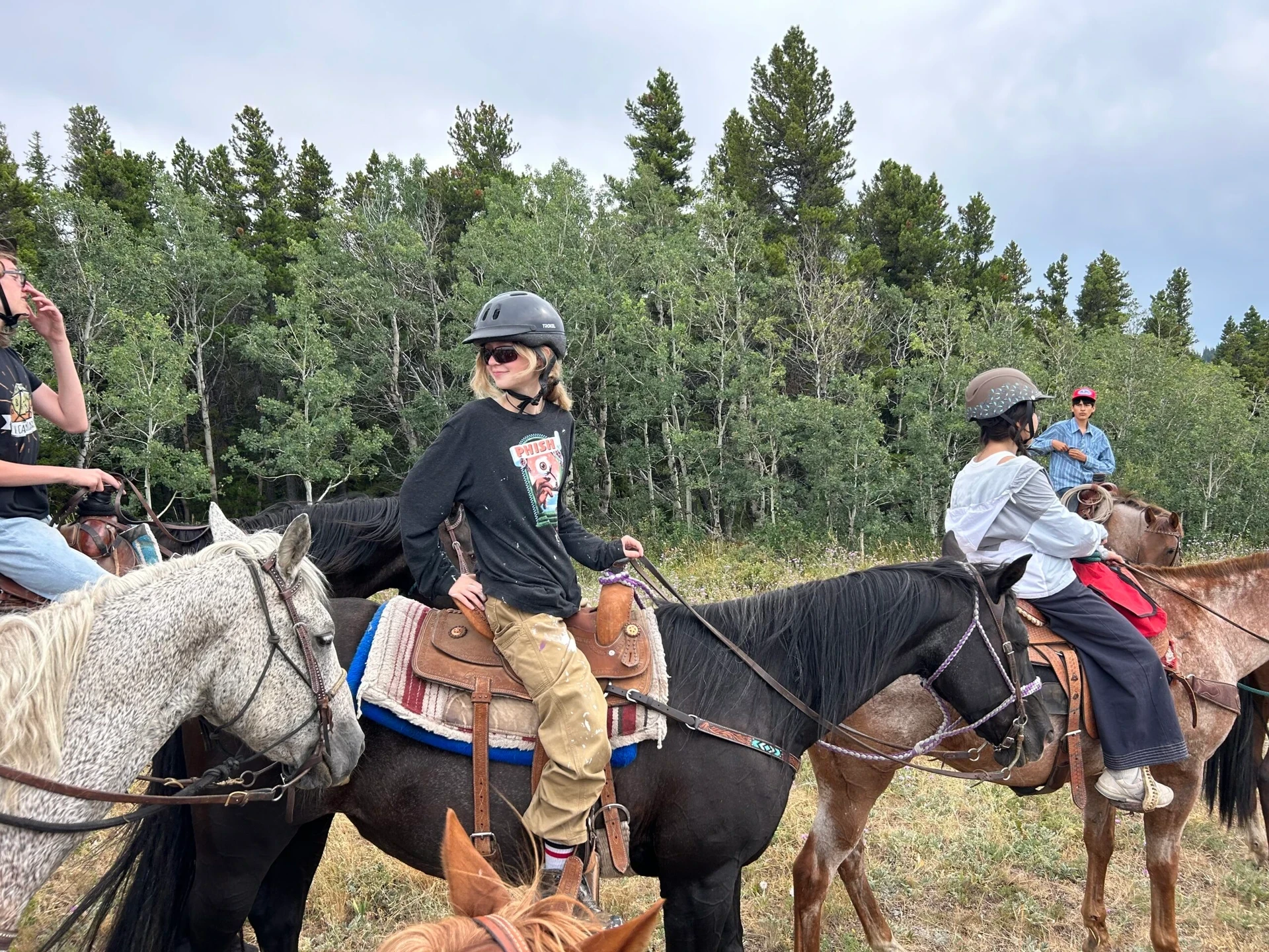 3 - 6 Blackfeet-style
